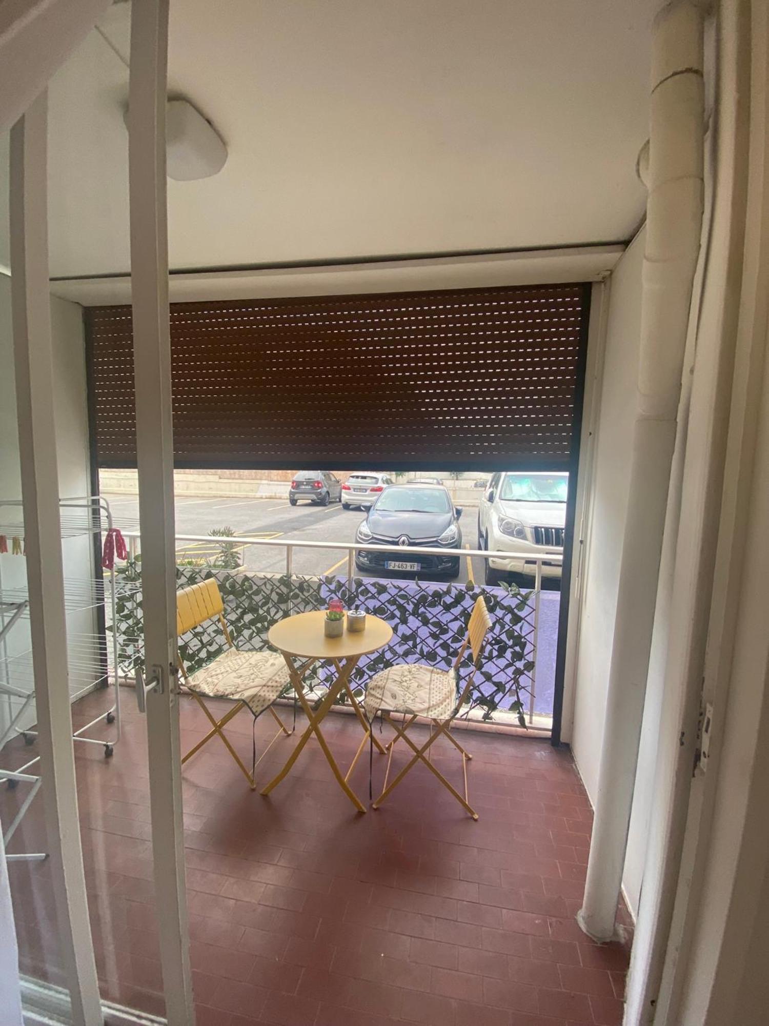 Joli Studio Neuf Av Terrasse A 50 M De La Mer Et Gare Roquebrune-Cap-Martin Exteriör bild